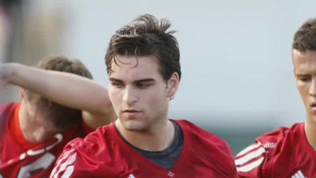 Quarterback Vincent Testaverde transferring out of Miami