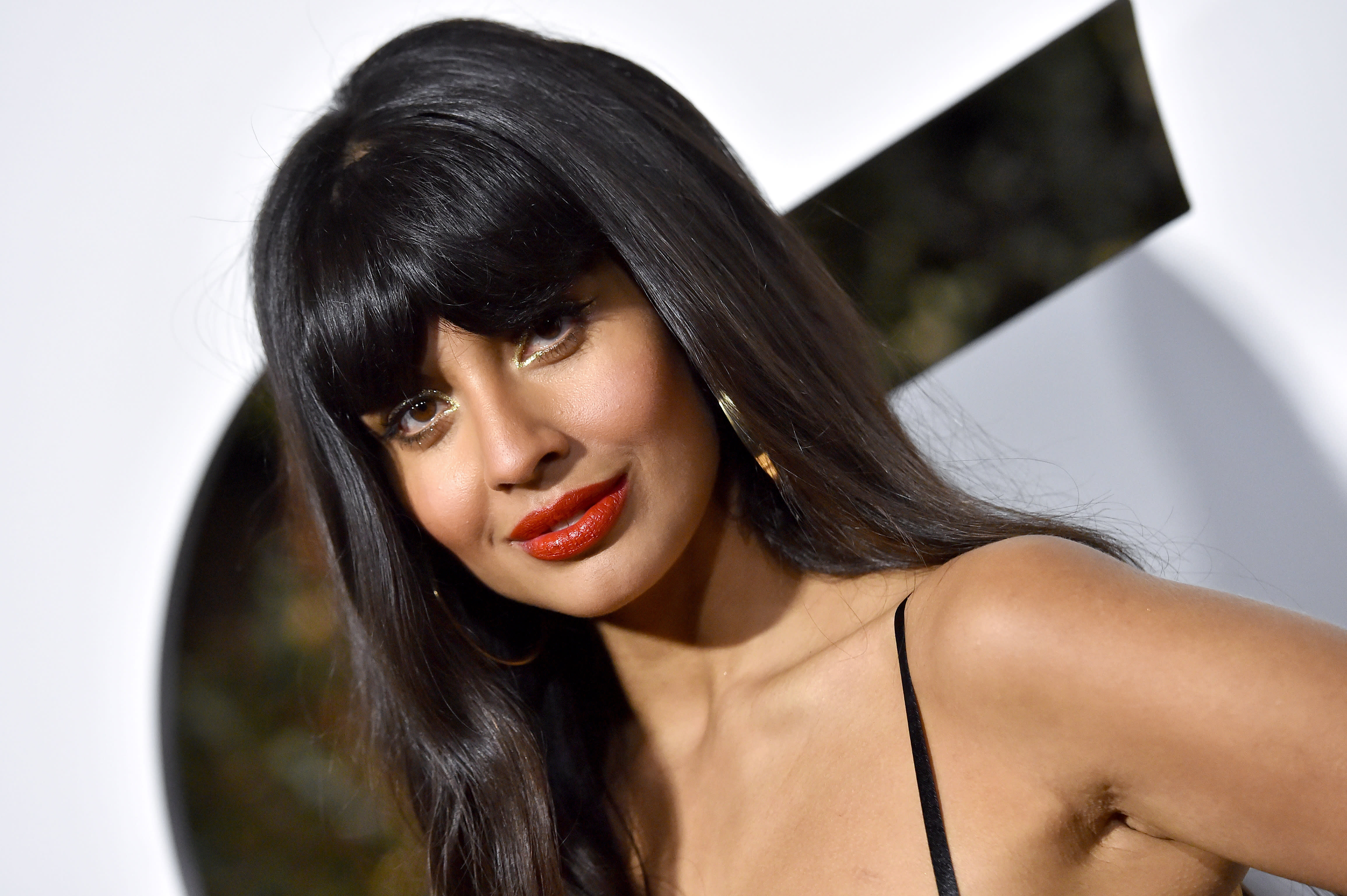 Джамиле аламолхода. Джамила Джамил. Jameela Jamil actress. Джамила Джамил 2020. Джамила Джамил — таха́ни Аль-Джамиль.