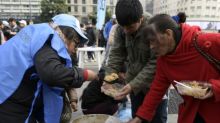 Ollas populares para denunciar "hambre y pobreza" en Argentina