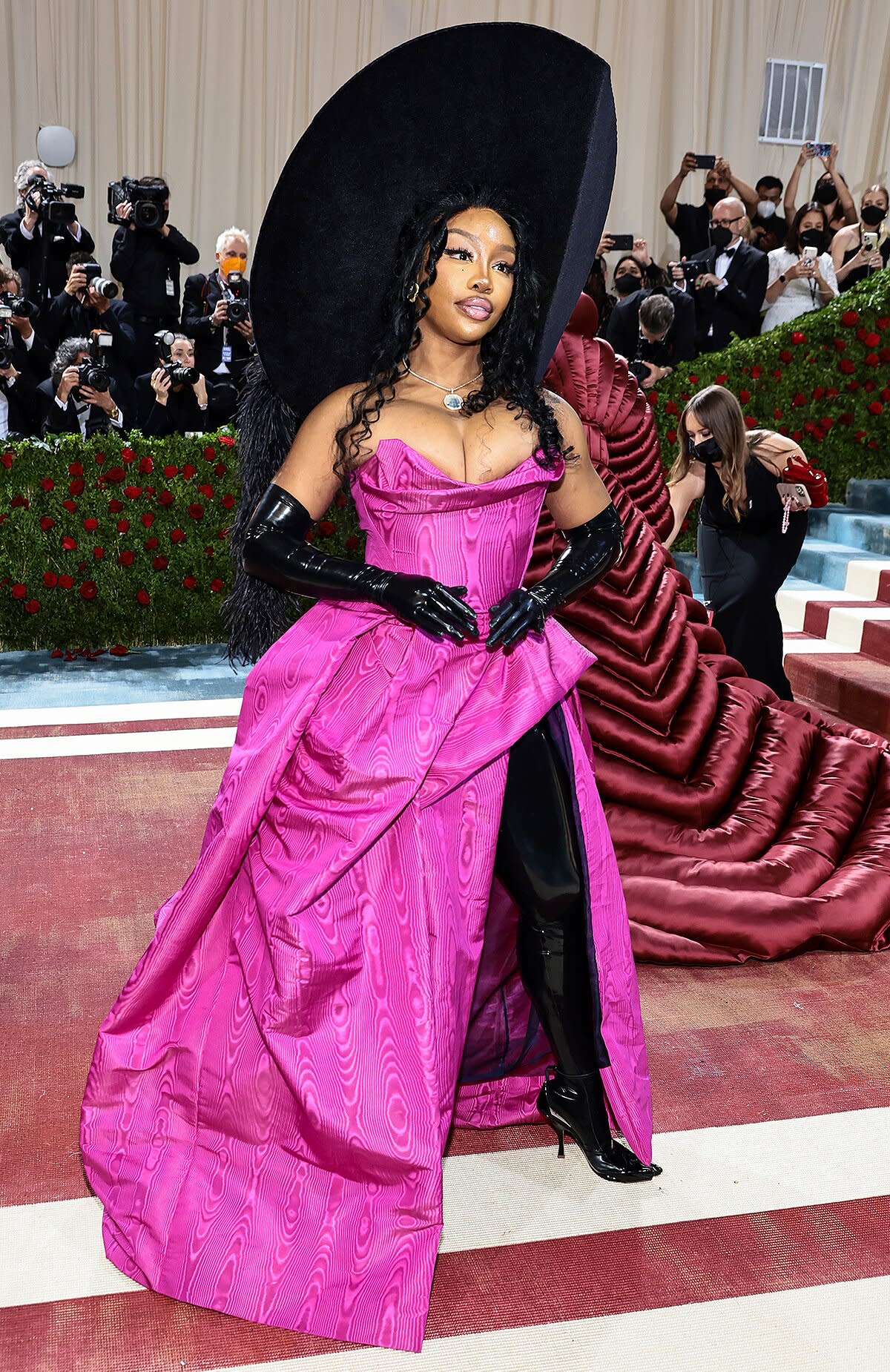 SZA Reveals 'Snack Out The Back' of 2022 Met Gala 'I Was Too Worried