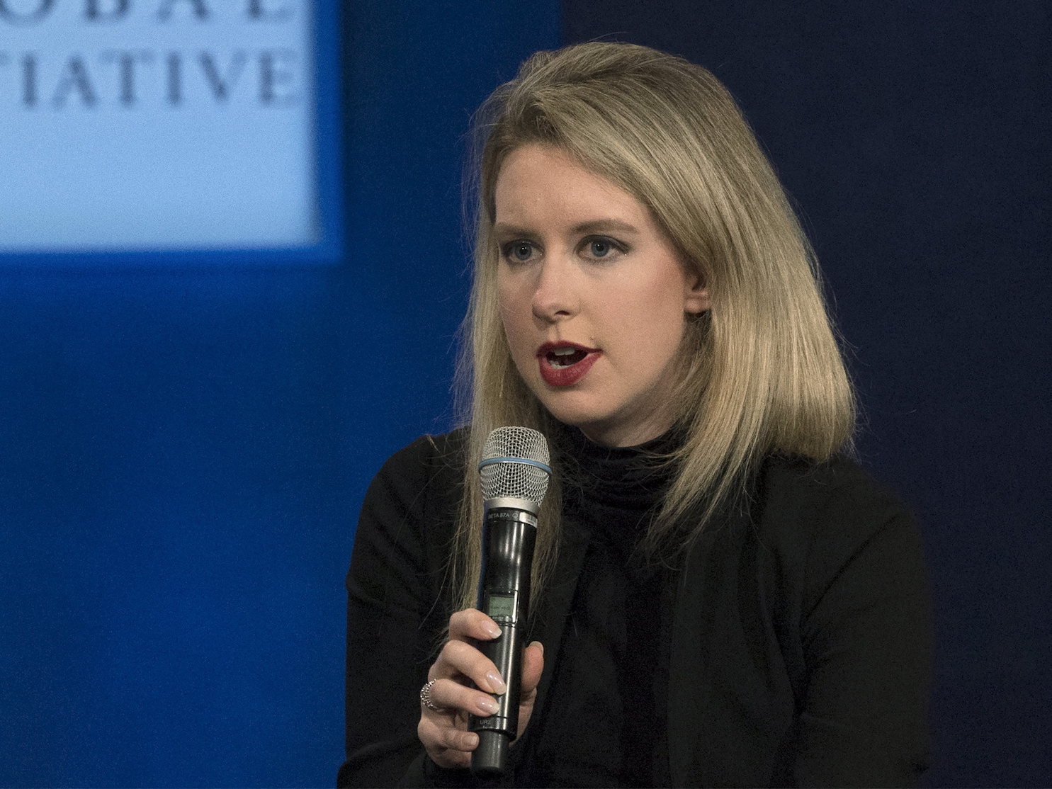 Элизабет холмс сейчас. Элизабет Холмс Theranos сейчас. Элизабет Холмс Theranos суд. Elizabeth Anne holmes. Элизабет Холмс Theranos разоблачение.