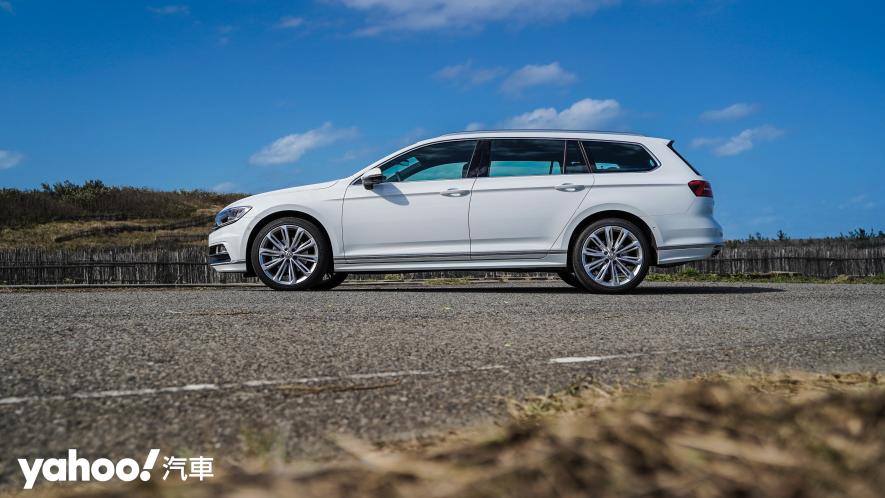 We Love You 3000！Volkswagen Passat Variant 330 TSI R-Line 30 Million Edition 榮耀升級卓越版試駕！ - 15