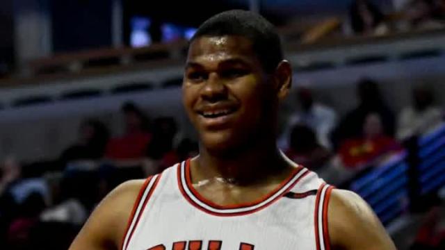 AP source: Bulls re-sign forward Cristiano Felicio