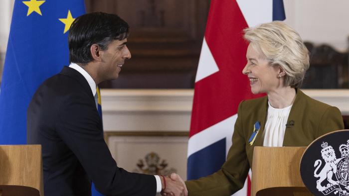 FILE - Britain's Prime Minister Rishi Sunak and EU Commission President Ursula von der Leyen, right, shake hands after a press conference at Windsor Guildhall, Windsor, England, Monday Feb. 27, 2023. Britain is rejoining the European Union’s science-sharing program Horizon Europe. The news announced Thursday, Sept. 7, 2023 comes more than two years after Britain's membership became a casualty of Brexit.(Dan Kitwood/Pool via AP, File)