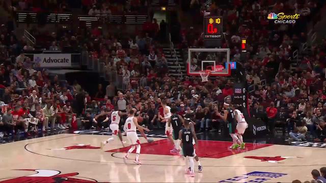 Drew Eubanks with a dunk vs the Chicago Bulls