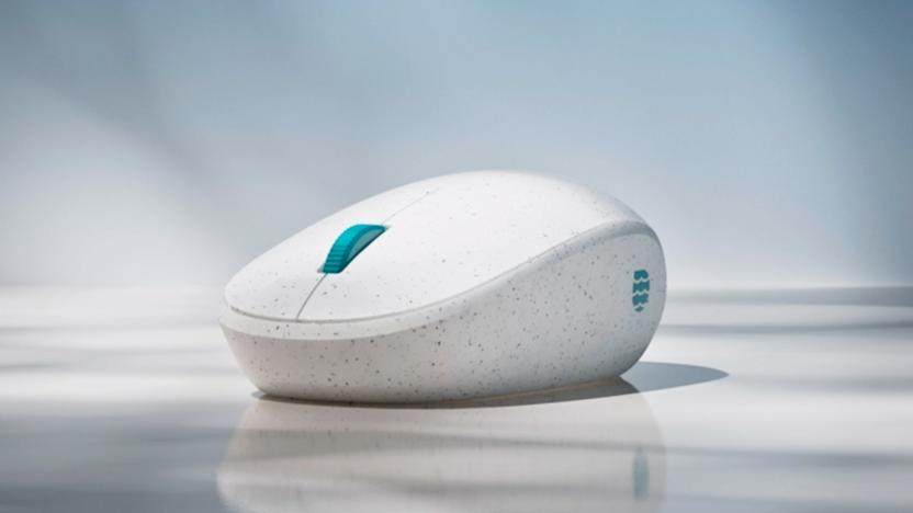 Microsoft ocean plastic mouse