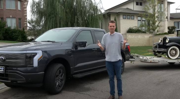 YouTube star says towing with Ford’s new electric pickup is a ‘total disaster’ in viral video — but Wall Street still likes these 3 EV stocks