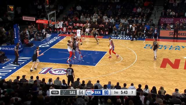 Jakob Poeltl with a dunk vs the Brooklyn Nets