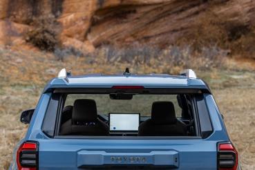 Toyota 新款越野休旅發表時間確認！內裝採用大尺寸螢幕提升科技感