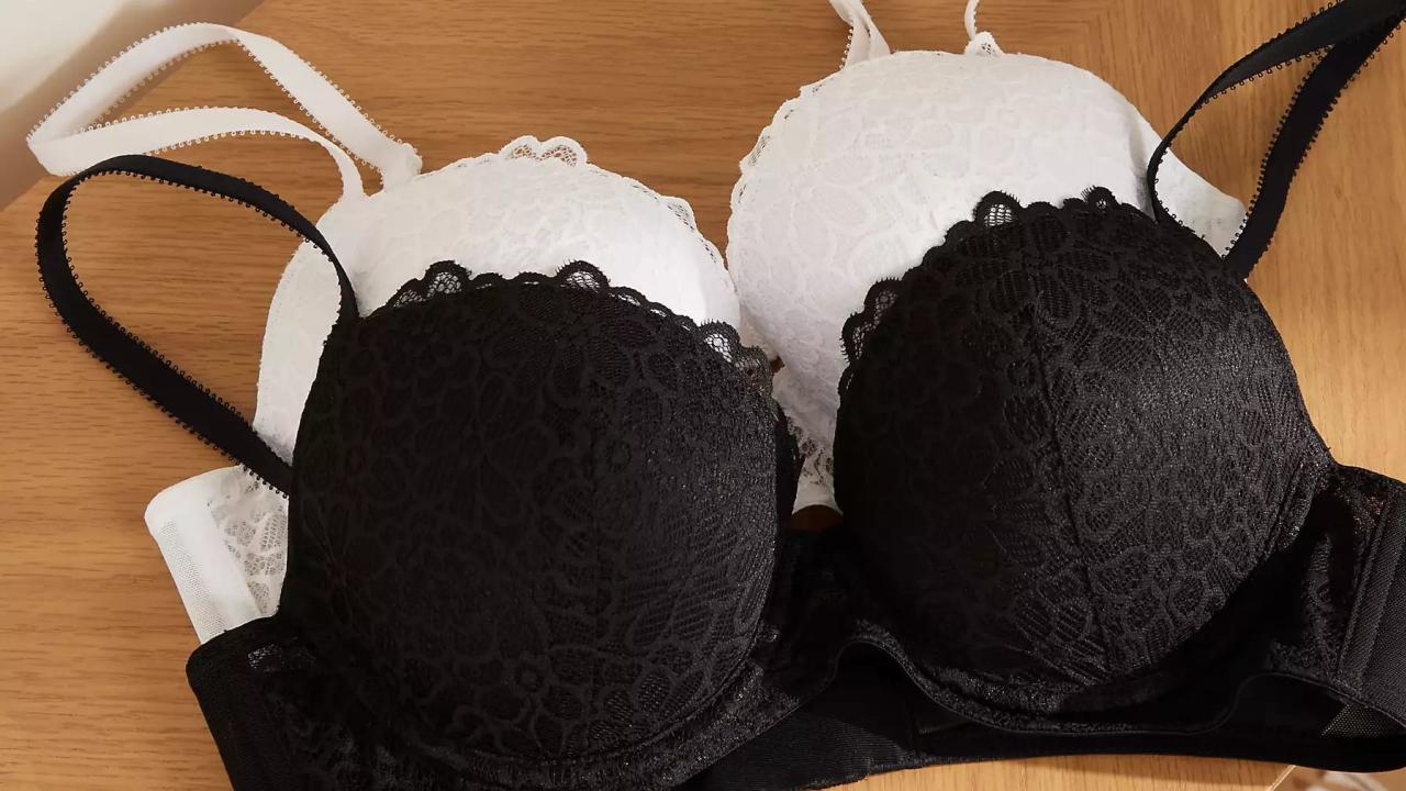 I spotted bras for only 99p in M&S so I cleared the shelves