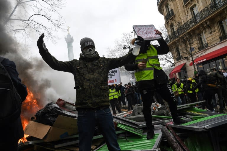 Gilets Jaunes La Mobilisation Reprend Malgré Les Dissensions