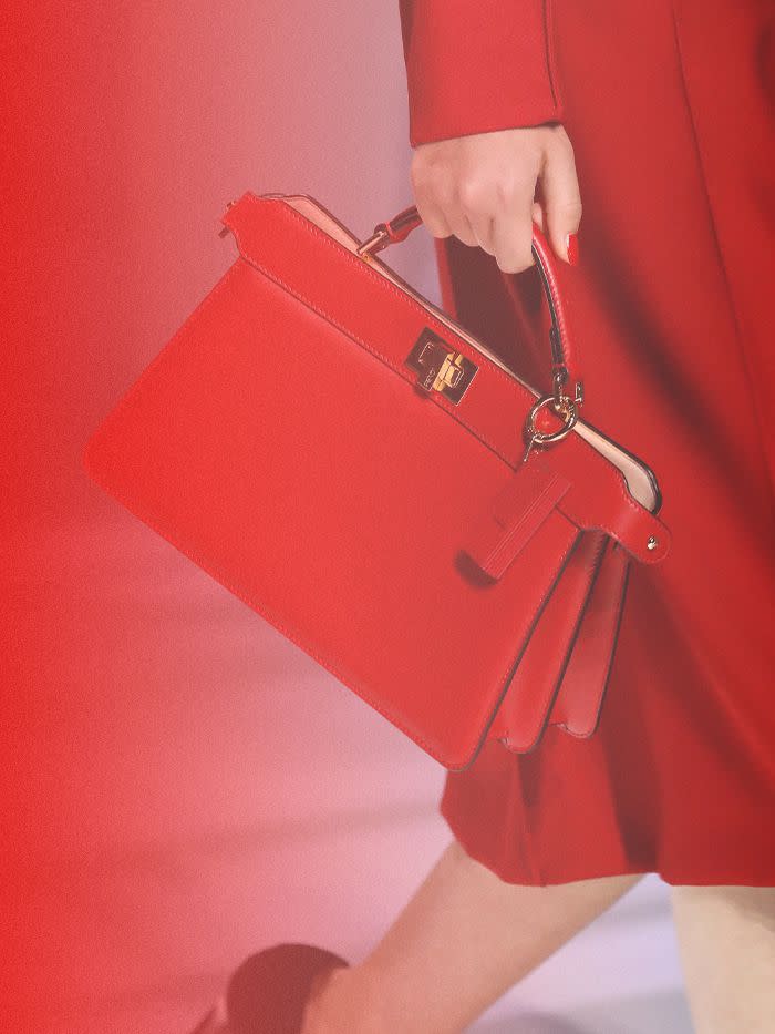 6 Trendy Handbag Colours That Are Winning Spring 2021 ...