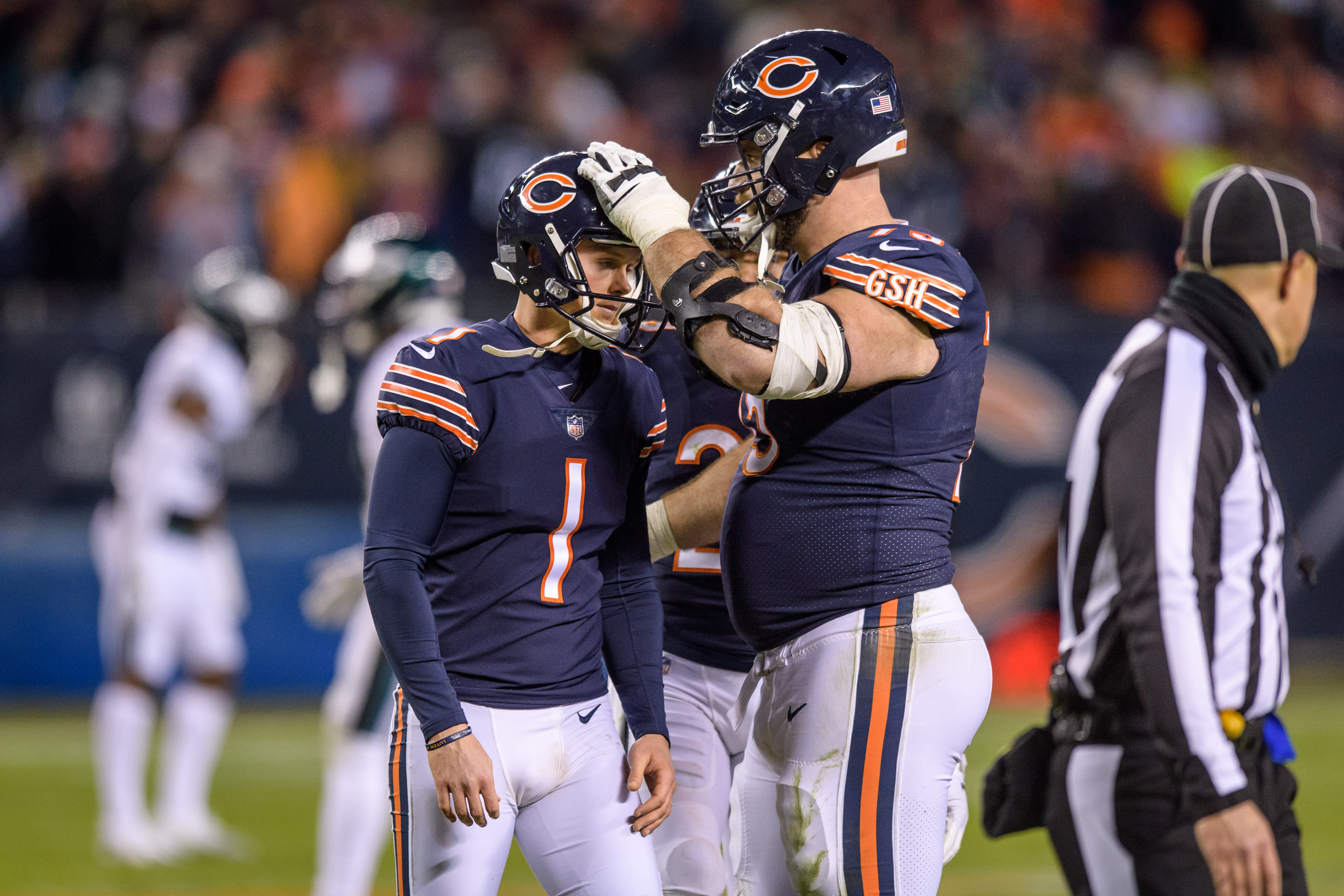 Bears Try To Console Cody Parkey After Fans Booed Him