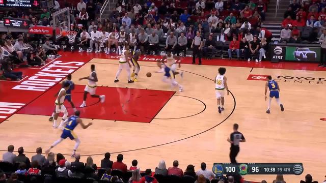 Draymond Green with an assist vs the Houston Rockets