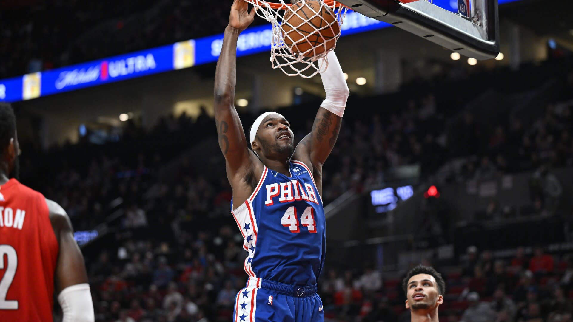 Basketball Pickups: Paul Reed to start after another Embiid injury