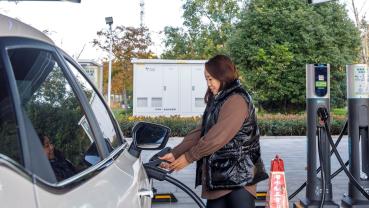 電動車：從降價潮到高合停工，中國車企「春劫」之後面臨慘烈淘汰賽