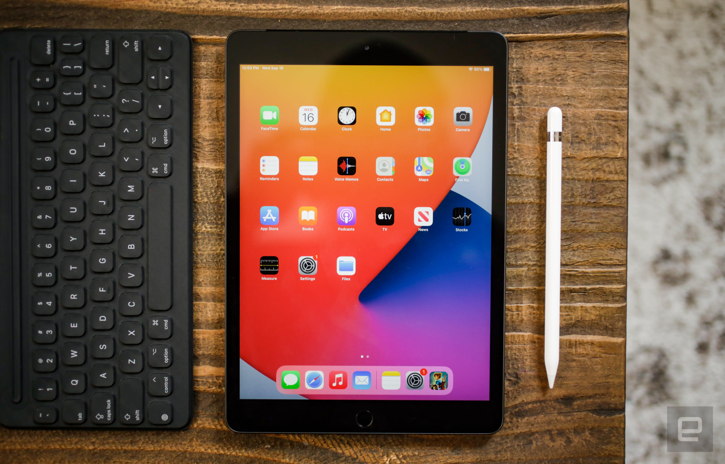 af hebben klei Ladder Apple's new entry-level iPad first impressions | Engadget