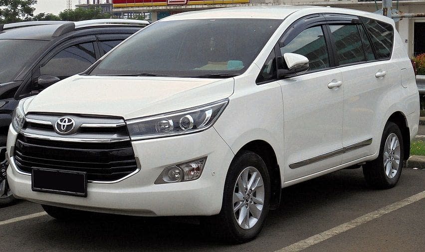 Toyota Innova: Old vs new