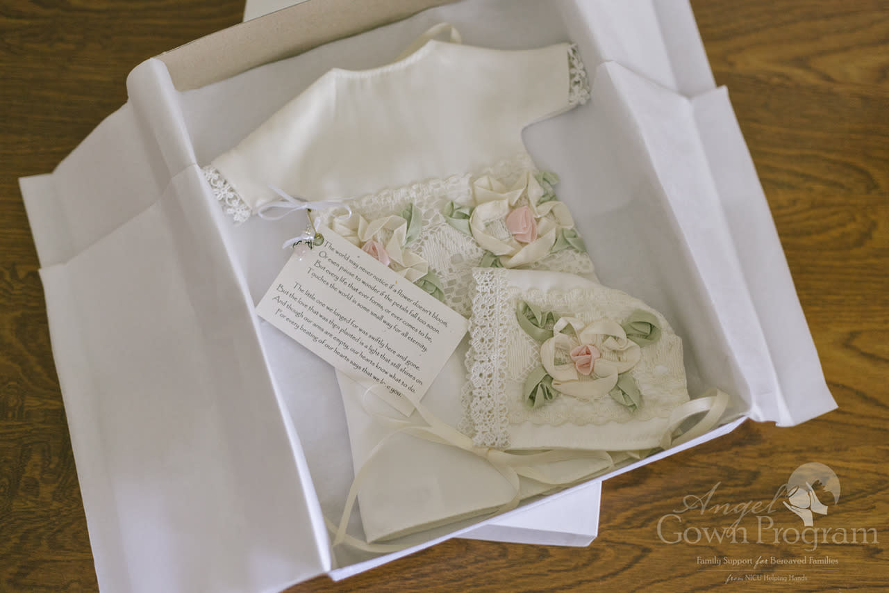 burial gowns for stillborn babies