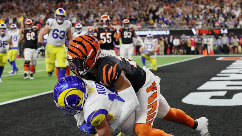 American Football  - NFL - Super Bowl LVI - Cincinnati Bengals v Los Angeles Rams - SoFi Stadium, Inglewood, California, United States - February 13, 2022 Los Angeles Rams' Cooper Kupp scores a touchdown REUTERS/Mike Segar