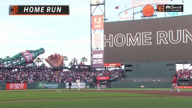 Giants fend off A's last-minute heroics