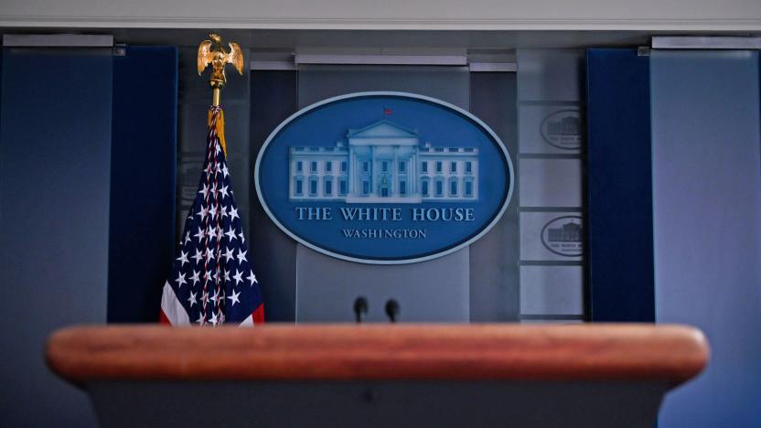 white house press room podium