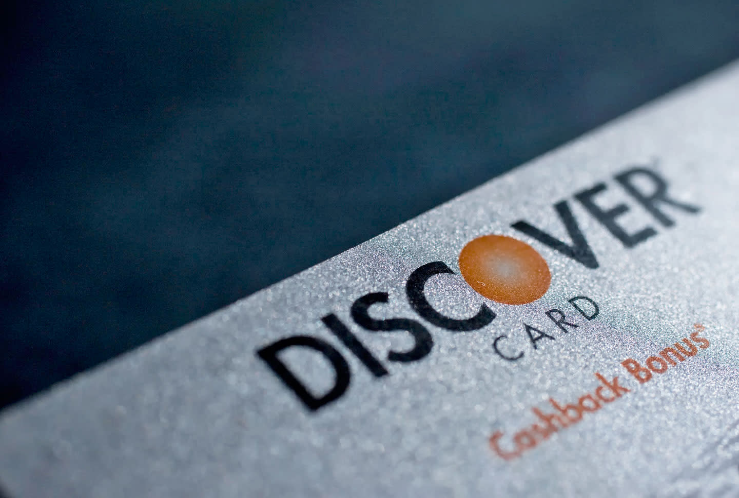 Discover card users can redeem their points on Apple Pay Engadget