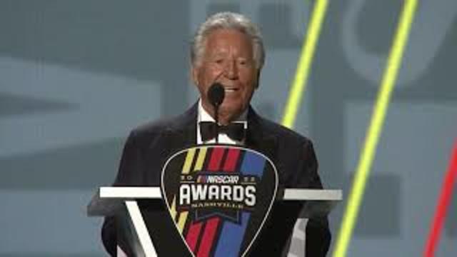 Mario Andretti gives heartfelt speech to introduce champ Joey Logano