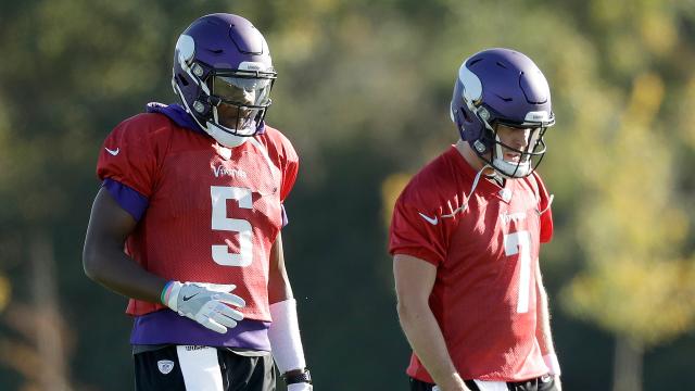 Vikings receiver jokes about 'bad' QB situation