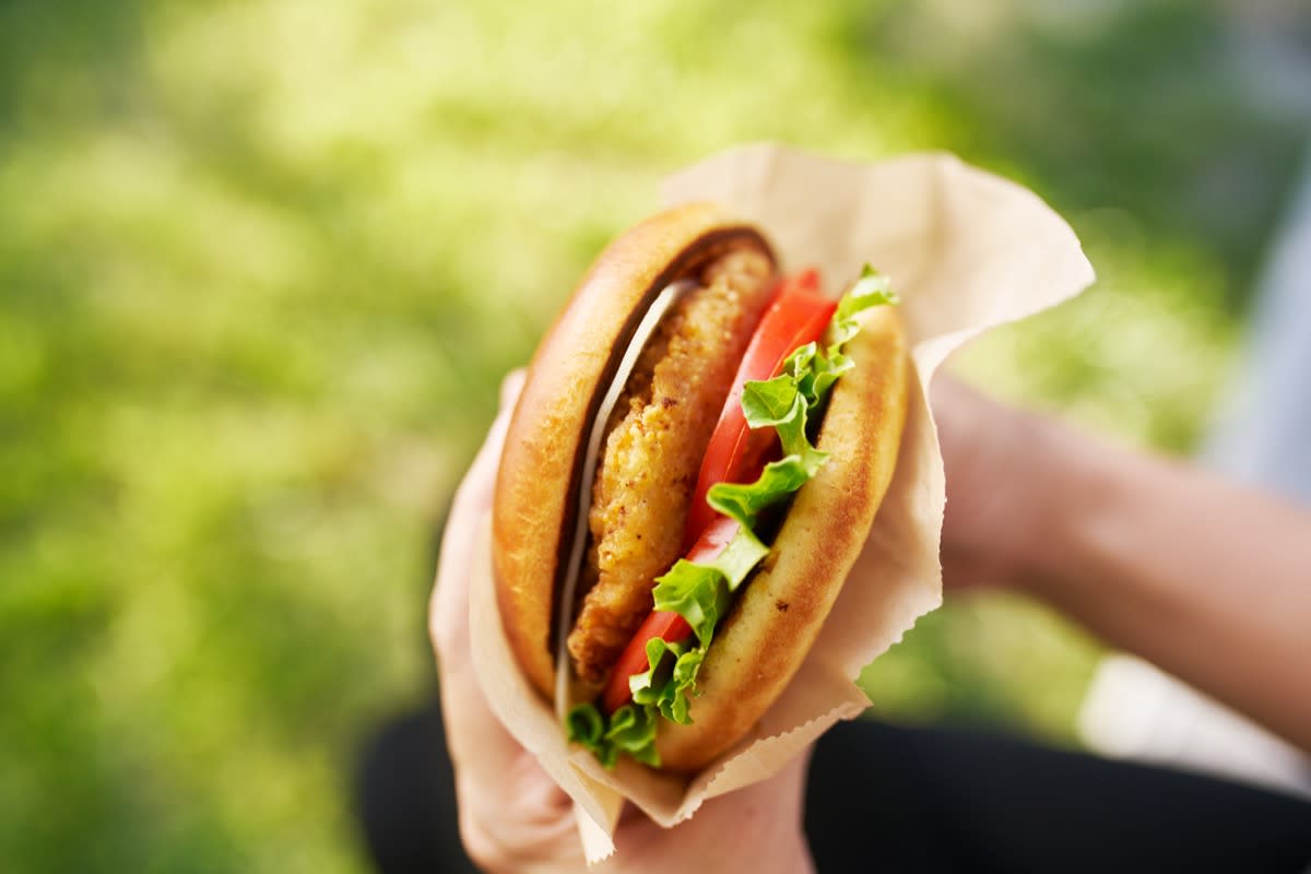 The #1 Healthiest Fast-Food Chicken Sandwich, Says Dietitian