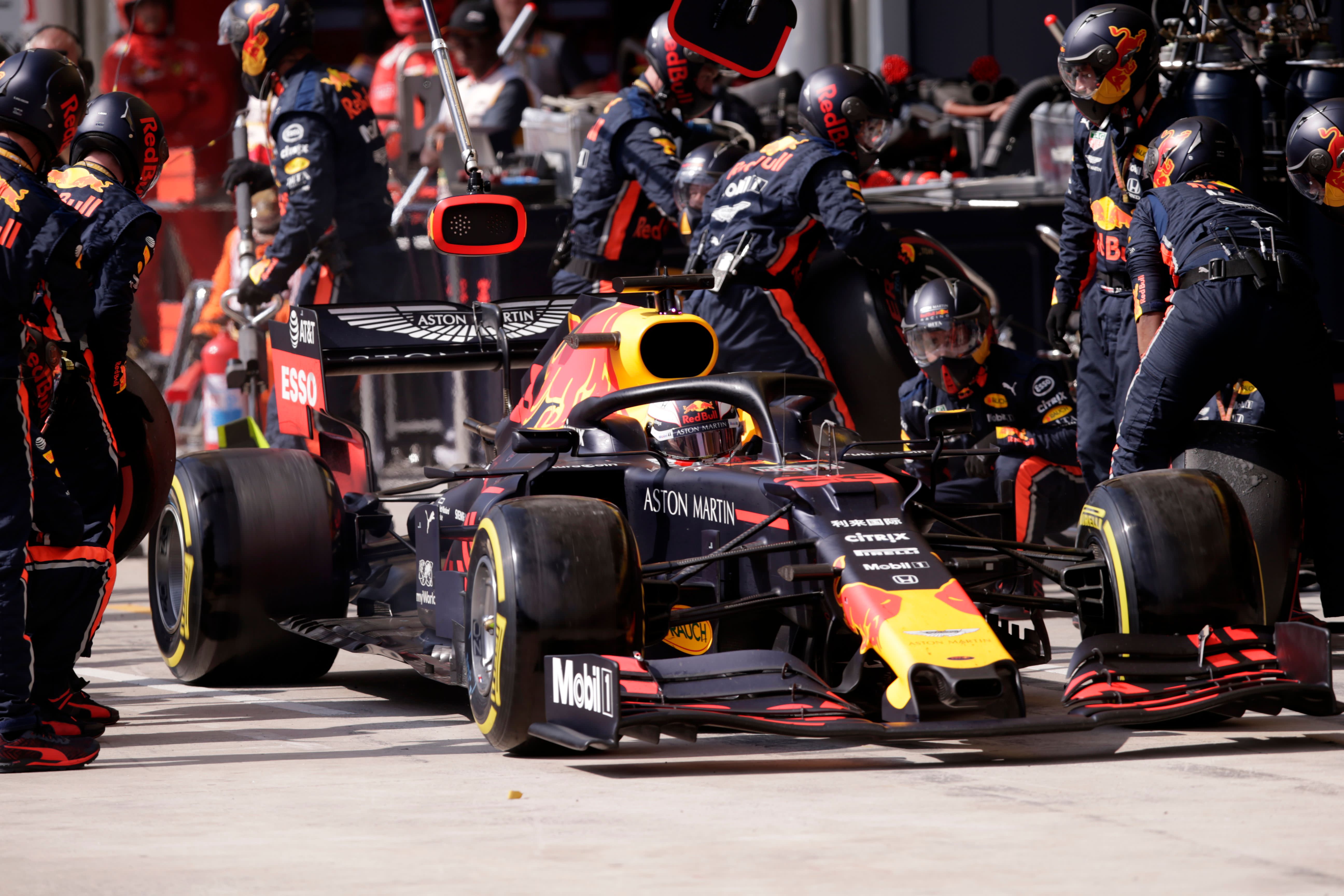 Watch Red Bull smash pit stop world record