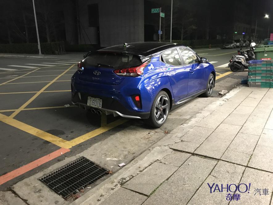 感謝讀者間諜照捕捉！第2代Hyundai Veloster道路測試中、上市指日可待？ - 3