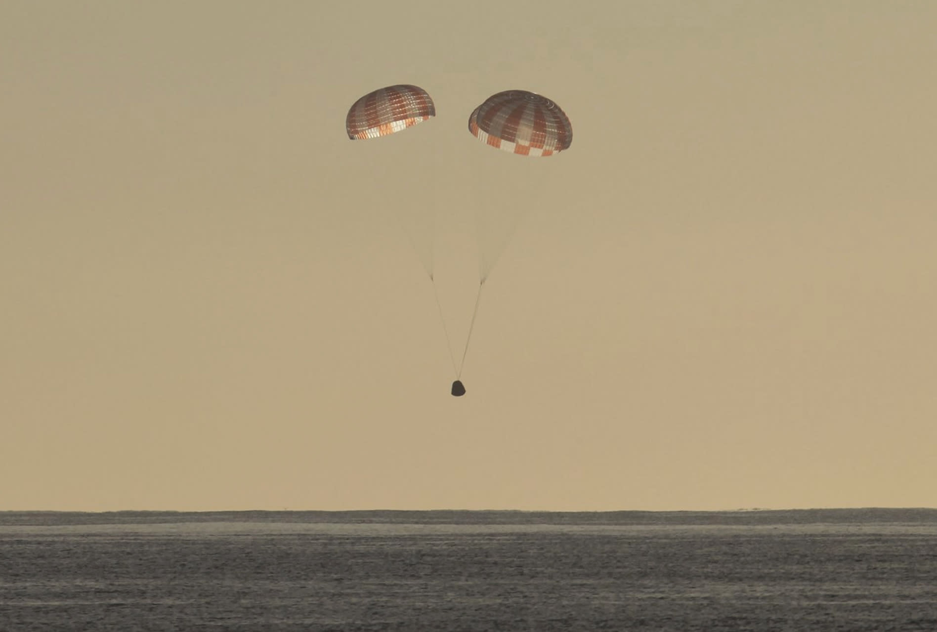 SpaceX capsule returns space station science to Earth