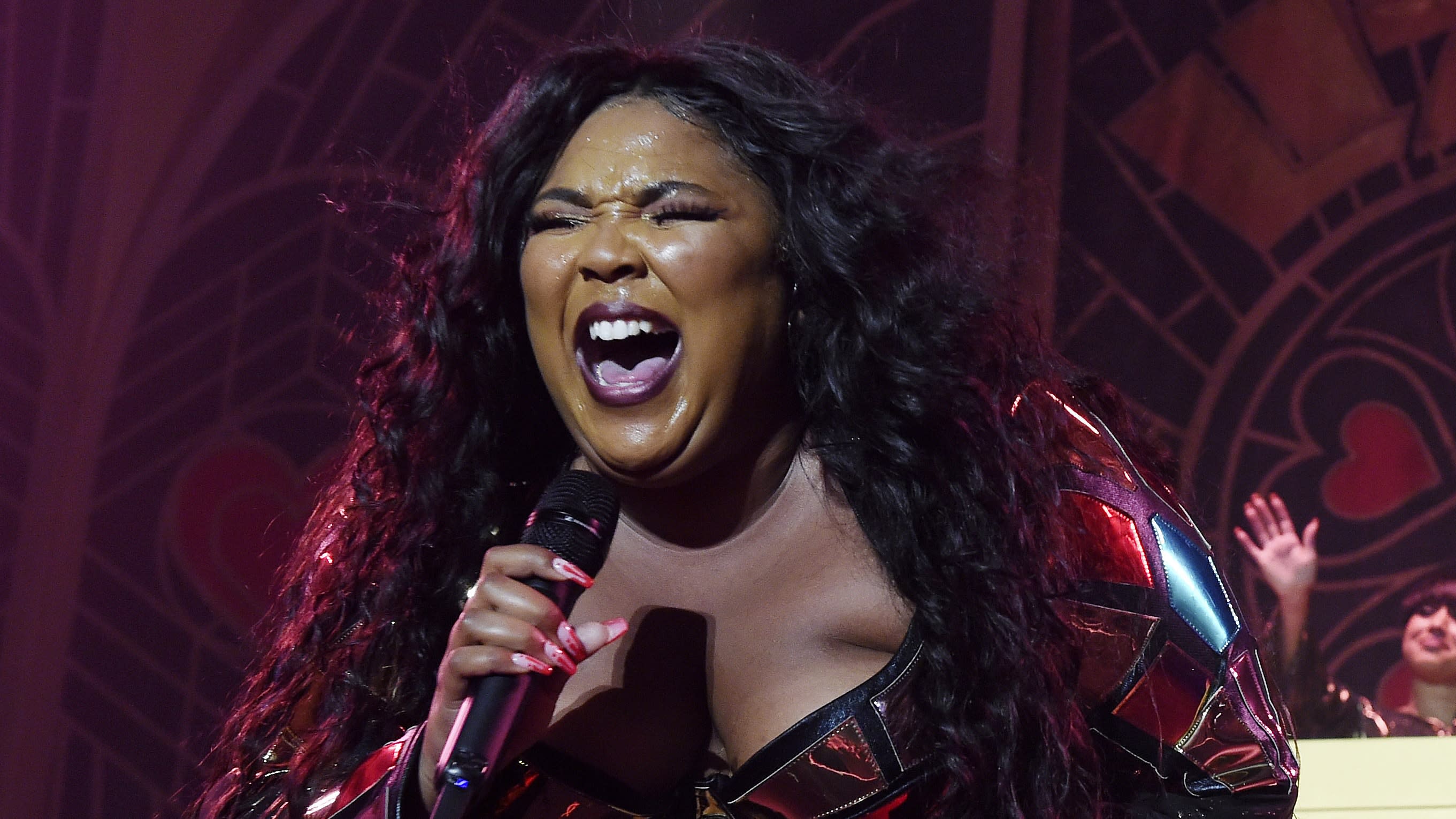 Pop star Lizzo ‘wins Halloween’ with hilarious costume