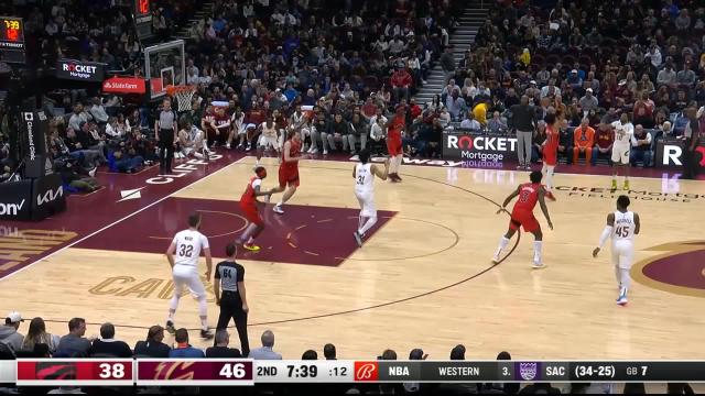 Caris LeVert with a dunk vs the Toronto Raptors