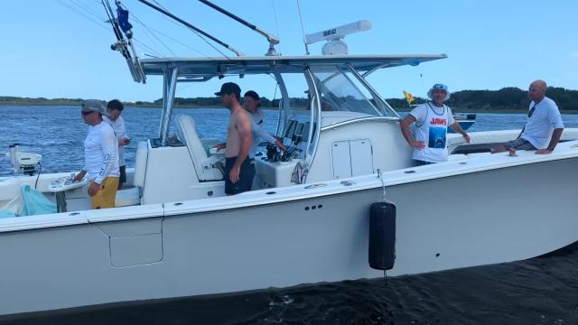 Cameron Smith, Billy Horschel weigh fish at Greater Jacksonville Kingfish Tournament