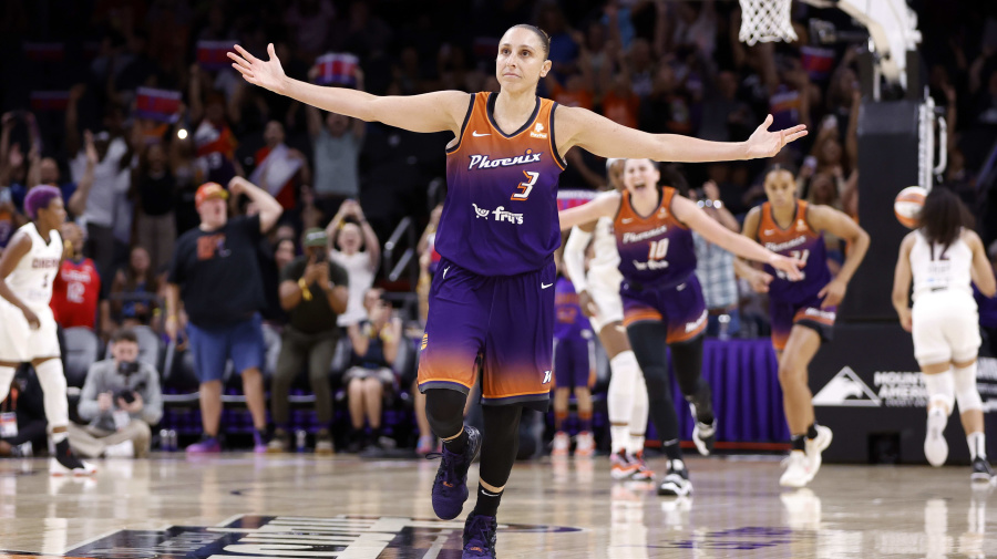 Getty Images - PHOENIX, ARIZONA - AUGUST 03: Guard Diana Taurasi #3 of the Phoenix Mercury reacts after scoring her 10,000th career point during the second half against the Atlanta Dream at Footprint Center on August 03, 2023 in Phoenix, Arizona. NOTE TO USER: User expressly acknowledges and agrees that, by downloading and or using this photograph, User is consenting to the terms and conditions of the Getty Images License Agreement.  (Photo by Chris Coduto/Getty Images)