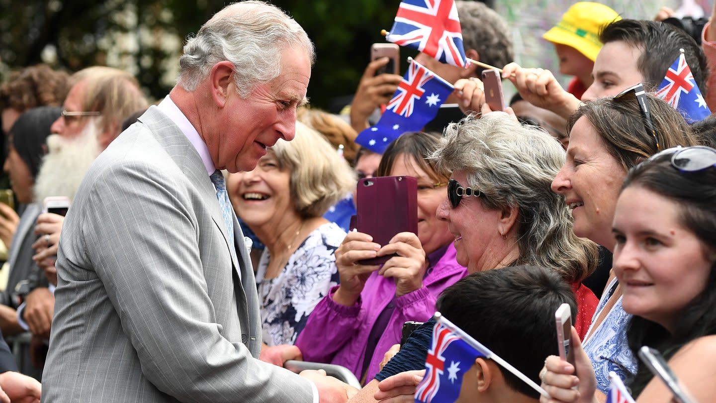 Prinz Charles beim Australien-Besuch bejubelt