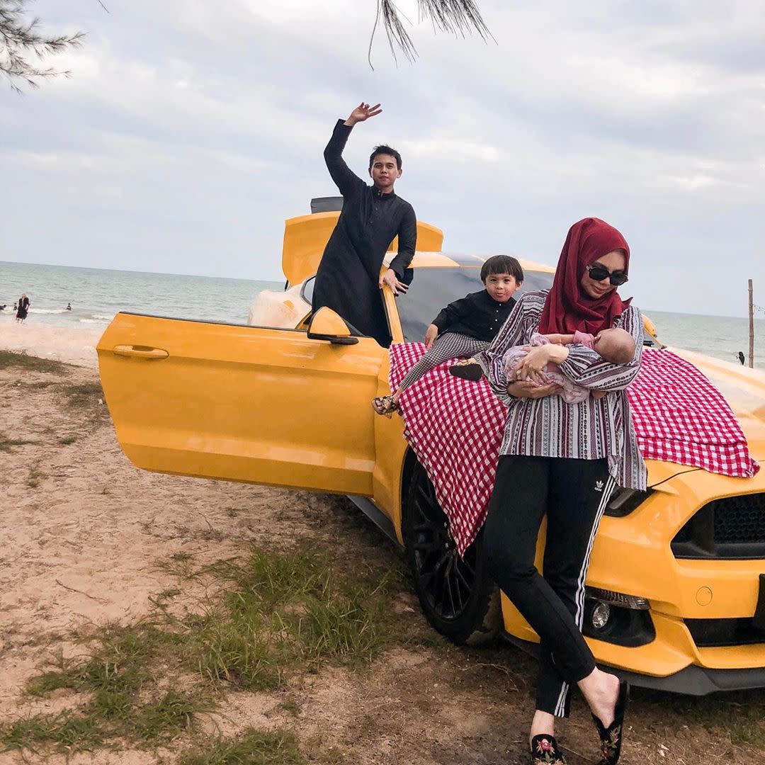 Blogger Cik Epal Slammed For Splurging Rm3 000 On Stroller Because Husband Was Too Lazy To Turn Back Home