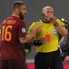 Europa League, stangata in vista per la Roma: tre giornate a De Rossi?