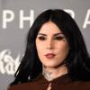 Kat Von D utiliza una técnica sorprendente a la hora de aplicar su maquillaje