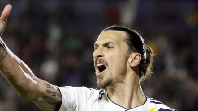 Zlatan Ibrahimovic gets first MLS red card for slapping defender (Video)