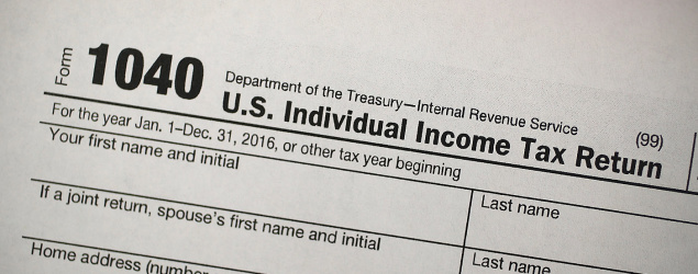 A copy of an IRS 1040 tax form. (Getty Images)