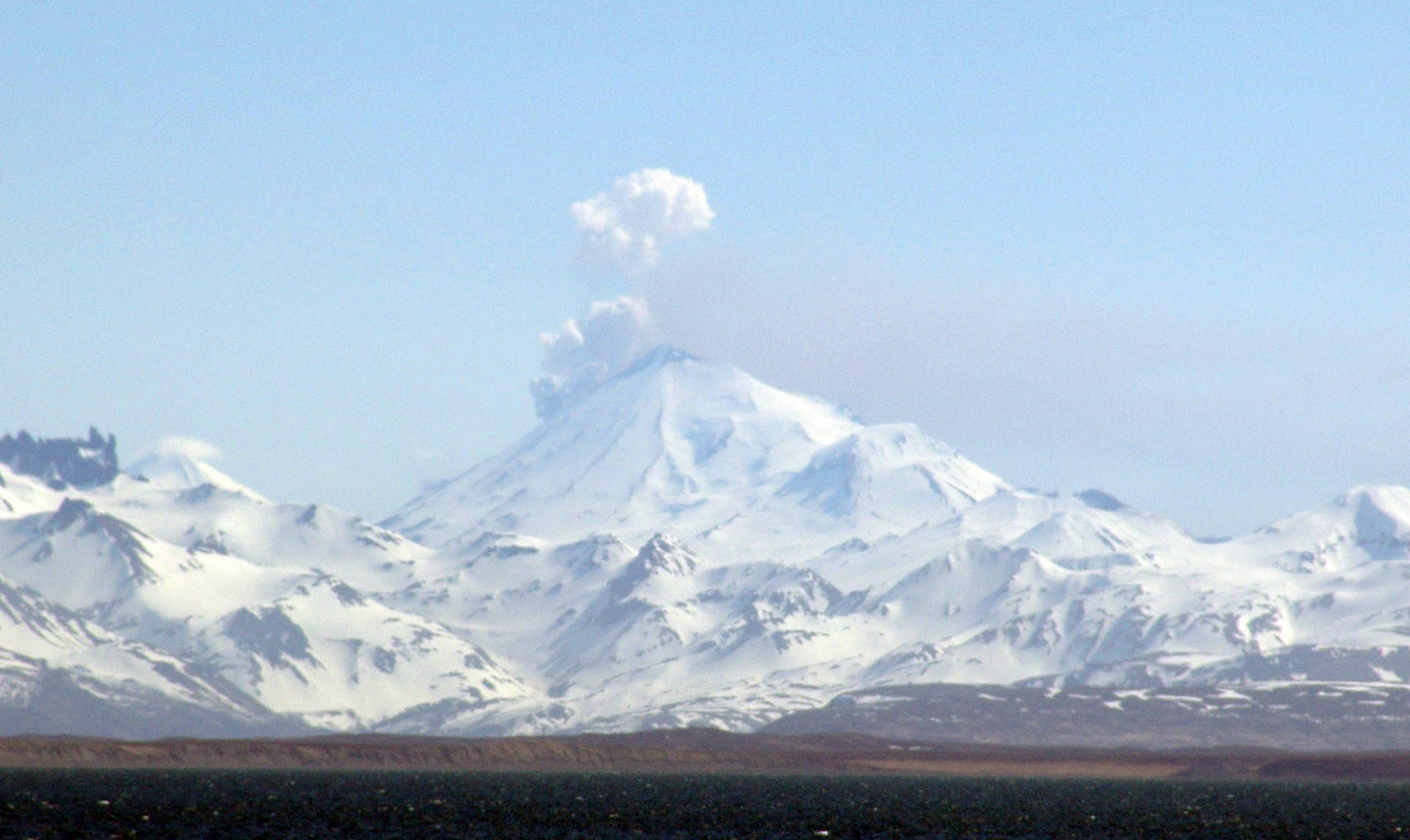 recent volcano eruption in alaska