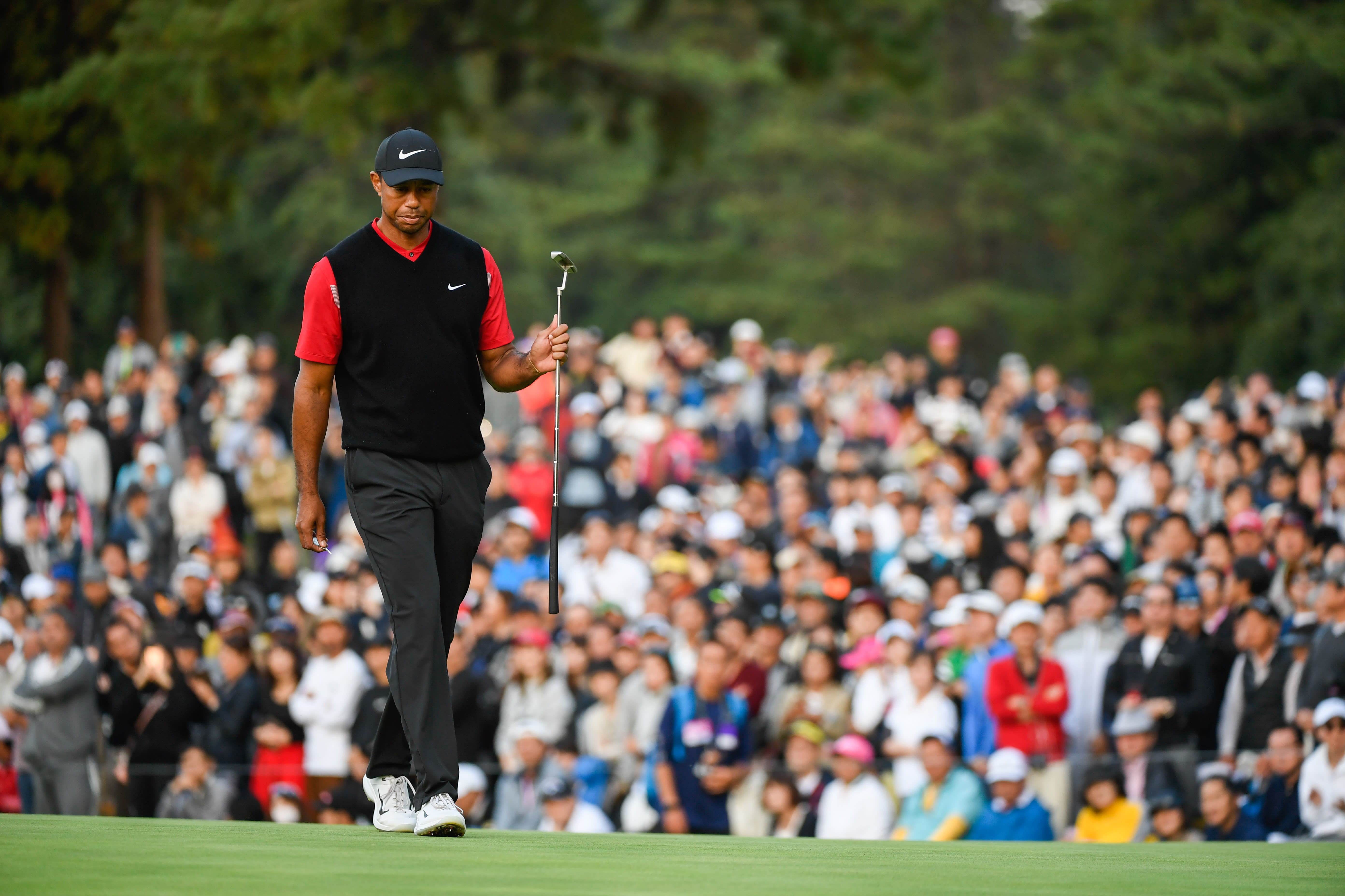 Tiger Woods matches alltime PGA Tour wins record