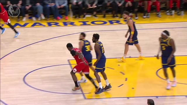 Draymond Green with an and one vs the Chicago Bulls