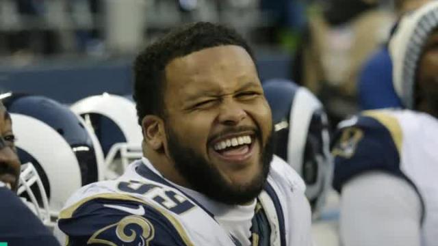 Rams ink another player to contract extension, Aaron Donald continues to wait