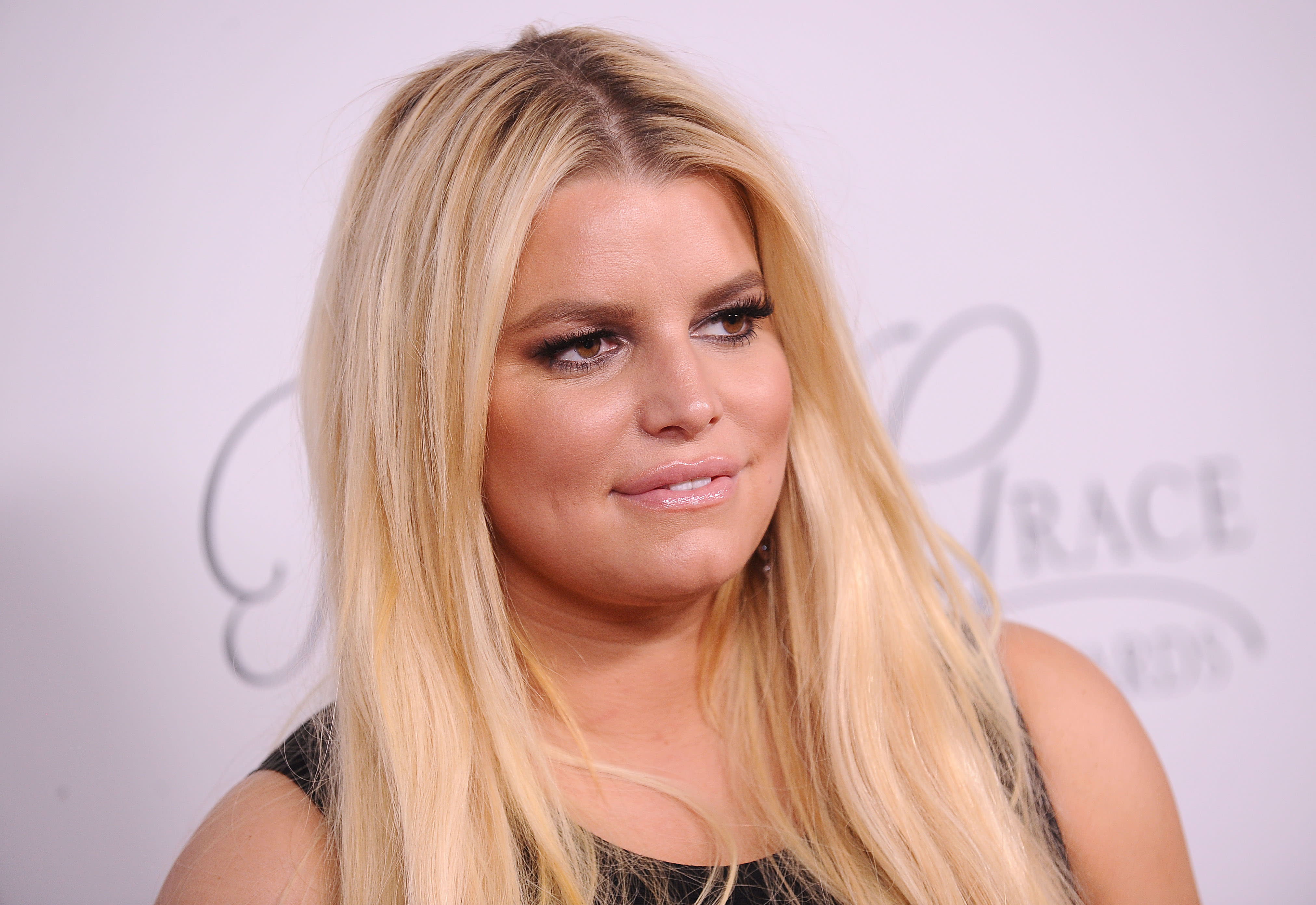 Jessica Simpson Details Hitting ‘rock Bottom Amid Addiction Battle 