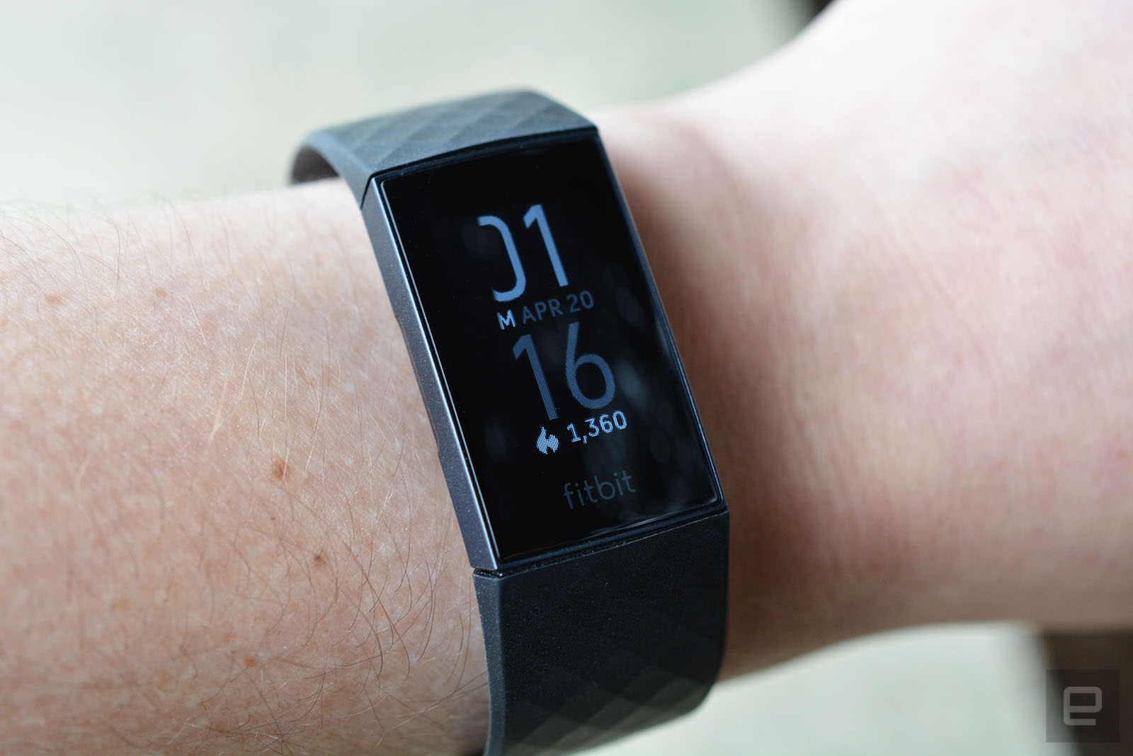 Fitbit’s Charge 4 band can now display blood oxygen saturation levels