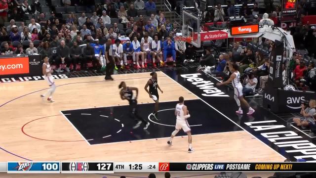 Terance Mann with a dunk vs the Oklahoma City Thunder